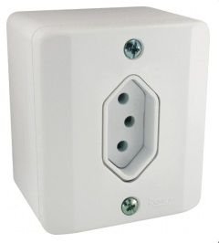 TOMADA UNIVERSAL  BRANCA  20A  S/X  RADIAL   1902114
