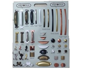 EXPOSITOR/MOSTRUARIO DE PUXADORES (60X50CM) AKROSUL/CRIATIVA